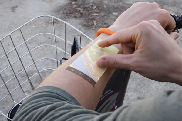 Cicret Bracelet – Smart Wearable Wristband with Innovative Touchscreen Design